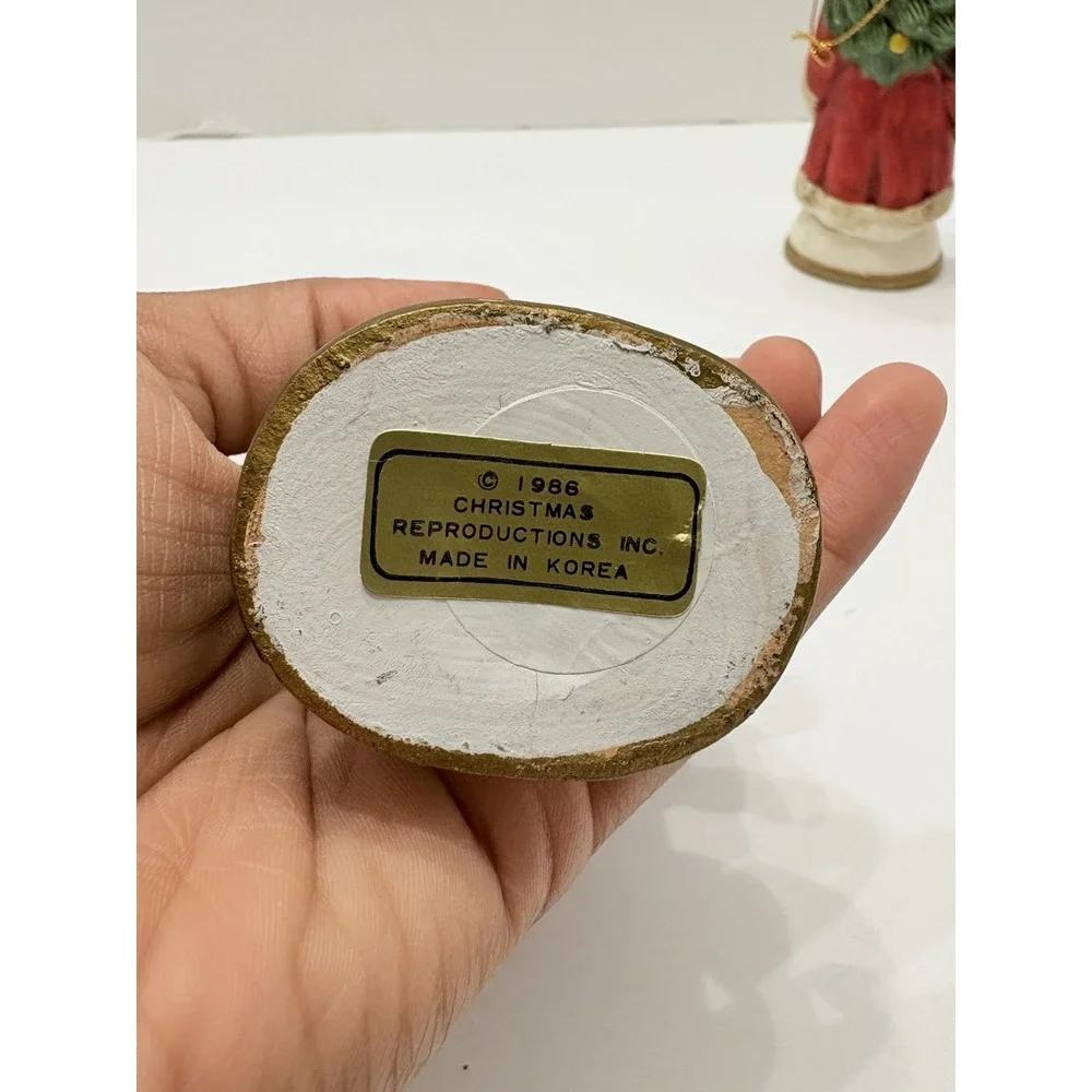 Vintage Old World Santa From‎ Around The World Ceramic Ornament Lot of 4